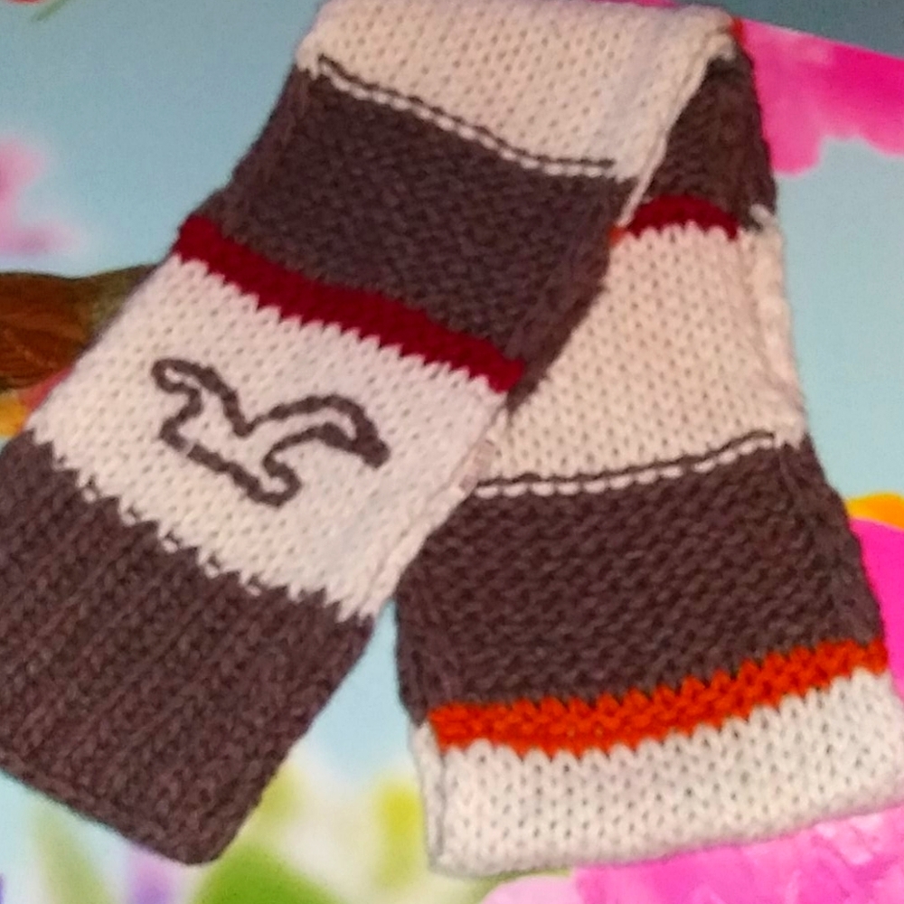 Hollister Scarf